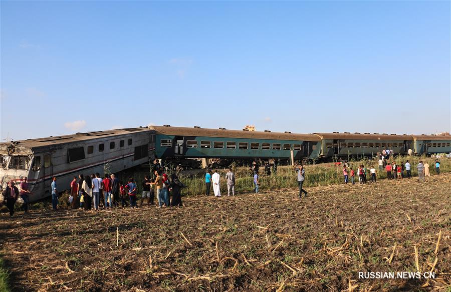 Число жертв столкновения поездов в Египте достигло 49 человек