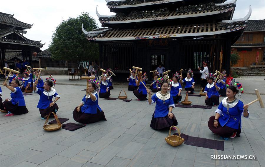 Культурное наследие дунцев привлекает туристов в уезд Саньцзян