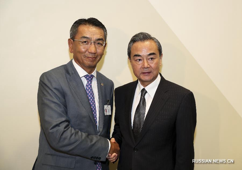 Ван И встретился с главой МИД Монголии Цэндийном Мунх-Оргилом