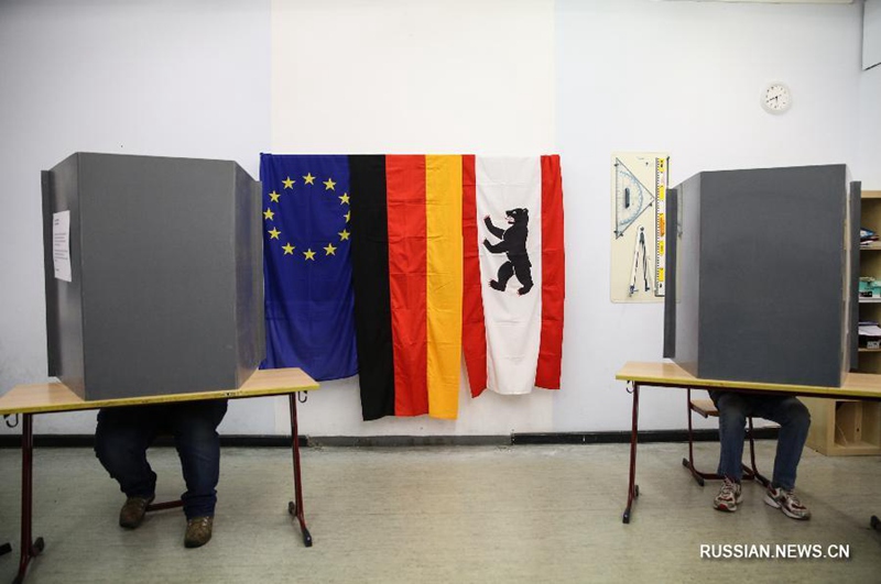 Избиратели Германии начали голосовать на выборах в парламент