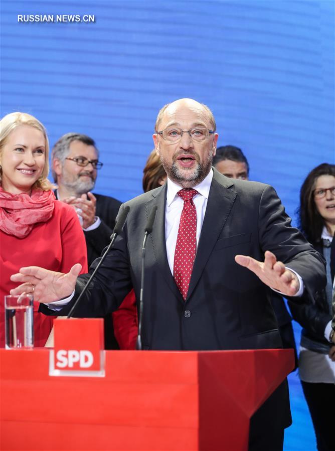 Возглавляемый А. Меркель блок ХДС/ХСС получил 33 проц голосов на выборах в Бундестаг Германии