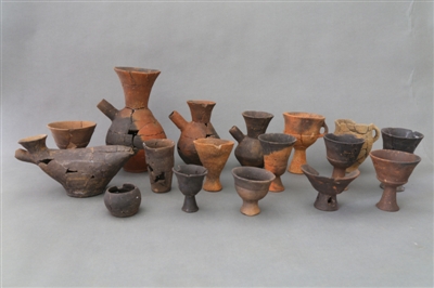Древняя бронзовая булава и наборы для иглоукалывания найдены при раскопках в Юго-Западном Китае