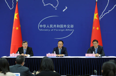 МИД КНР провел пресс-конференцию по случаю визита Ли Кэцяна на Филиппины