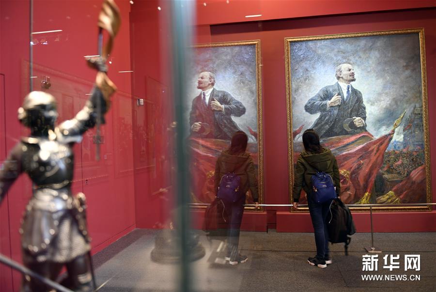 В Пекине к 100-летию Октябрьской революции открылась выставка Государственного исторического музея России