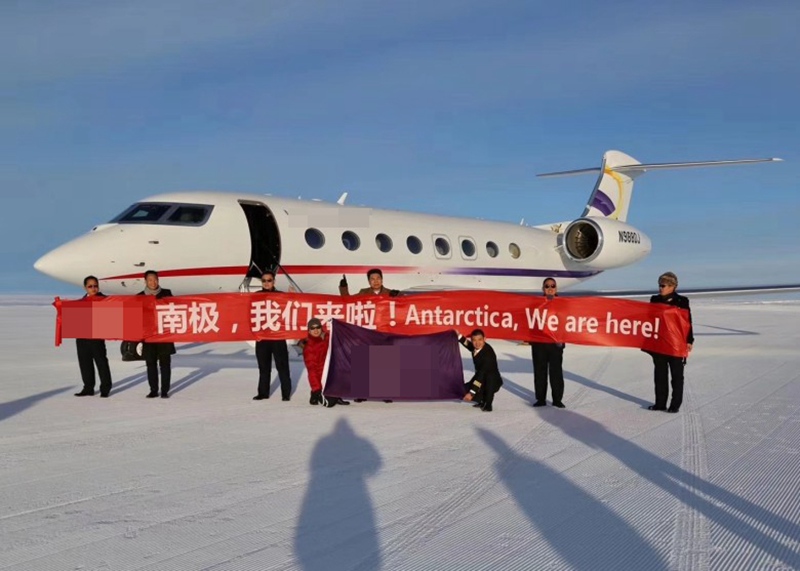 Китайский пассажирский самолет впервые совершил посадку в Антарктиде