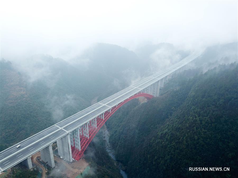 Участок Цзуньи-Гуйян скоростной автомагистрали Ланьчжоу-Хайкоу официально открыт