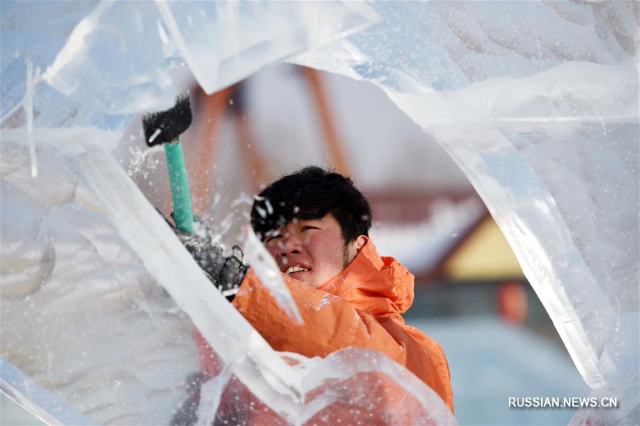 Конкурс ледяных скульптур в Харбине