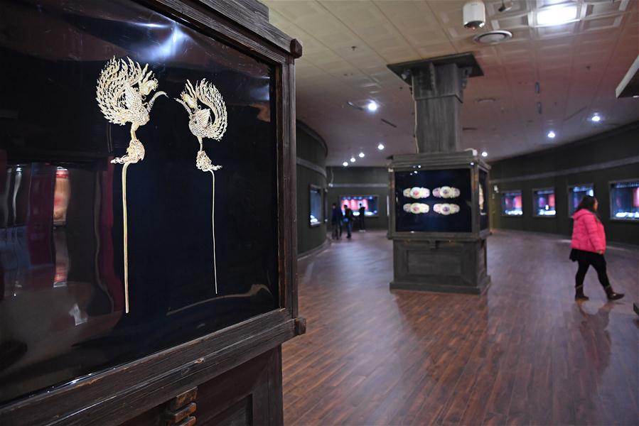 В Музее провинции Цзянси открылась выставка ювелирных украшений времен династии Мин