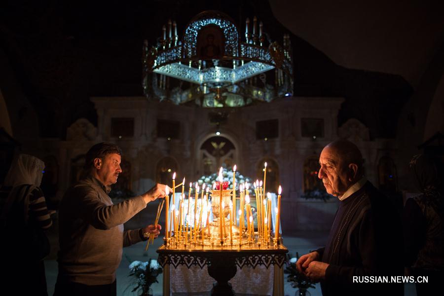 Рождественская служба в московском православном храме