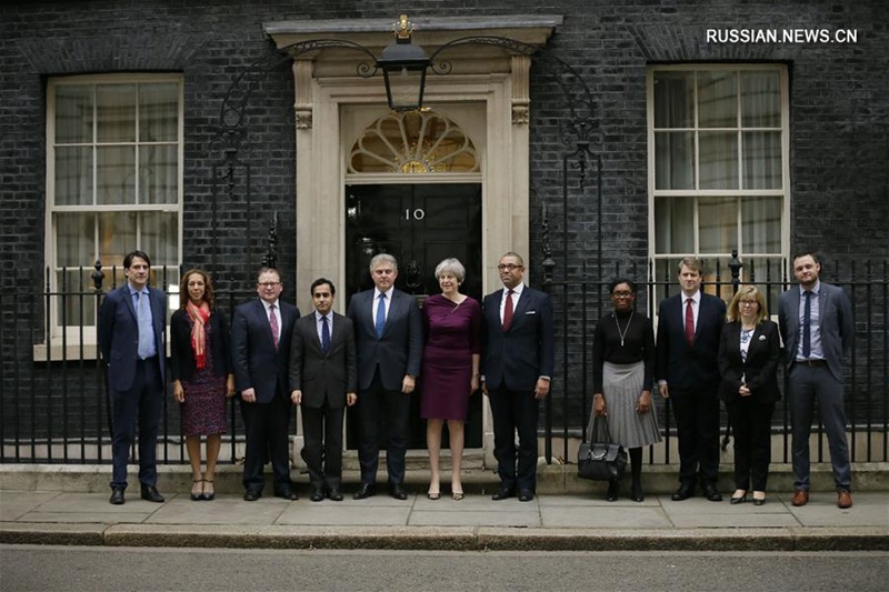 Премьер-министр Великобритании Т. Мэй провела перестановки в кабинете министров