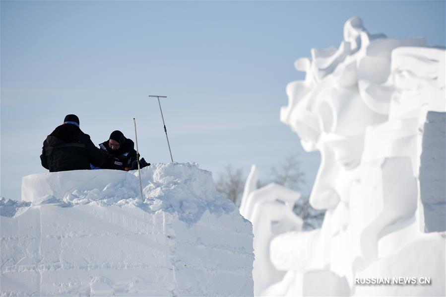 В Харбине стартовал 23-й Международный конкурс снежных скульптур