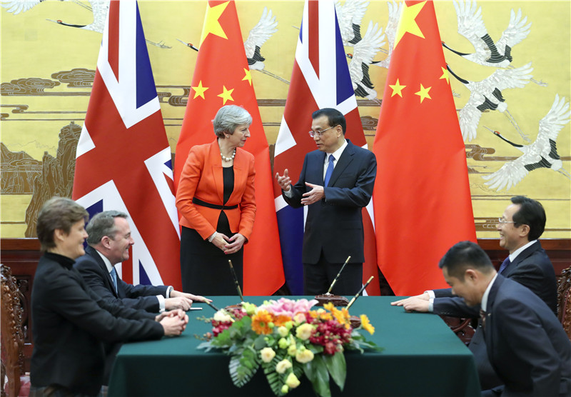 Ли Кэцян и Т.Мэй провели ежегодную встречу премьер-министров Китая и Великобритании