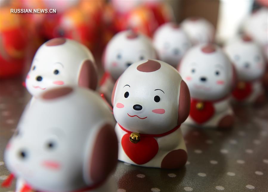 Хуэйшаньские глиняные статуэтки с "собачьей" тематикой