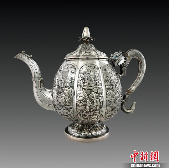 В шэньянском императорском дворце Гугун открыта выставка экспортных серебряных изделий