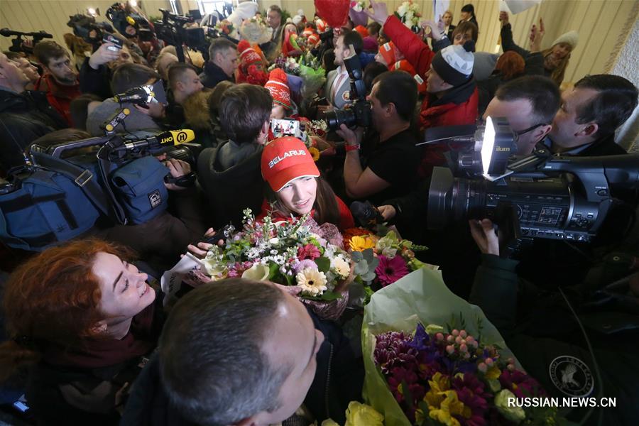 Белорусские олимпийские чемпионки по биатлону вернулись на Родину