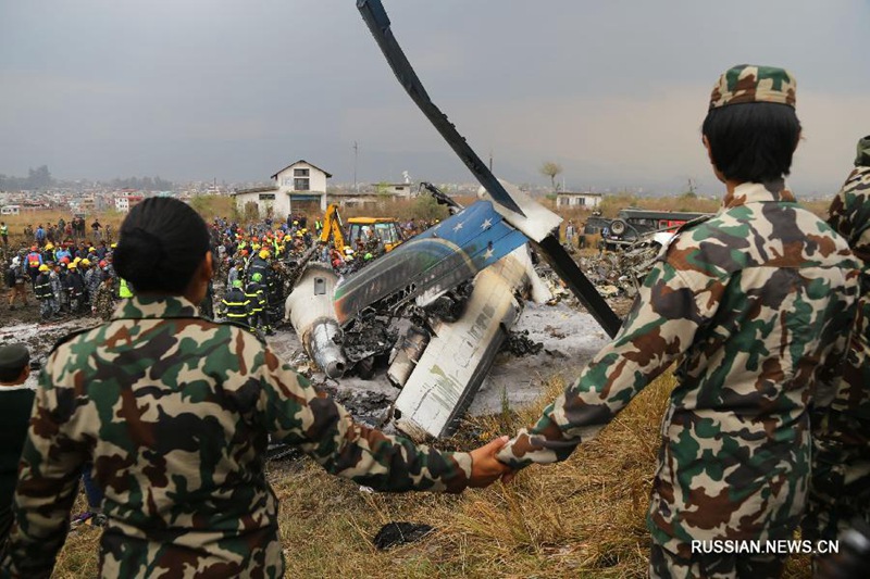 Жертвами возгорания бангладешского самолета при посадке в Непале стали не менее 49 человек