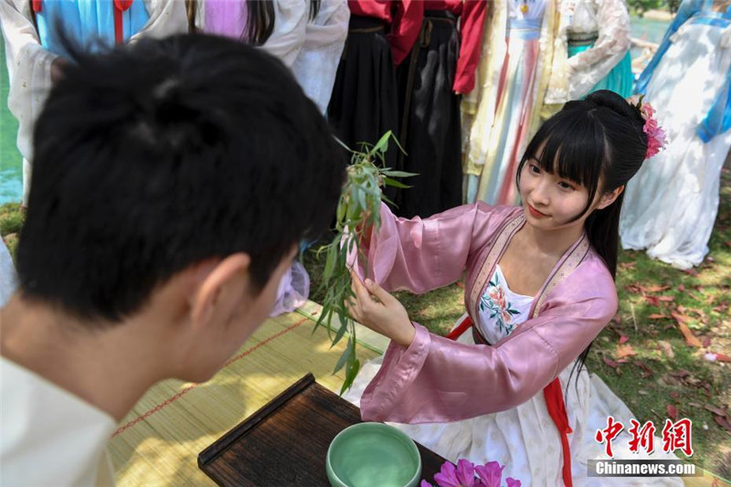 Традиционный праздник отметили китайские студенты в городе Чанша