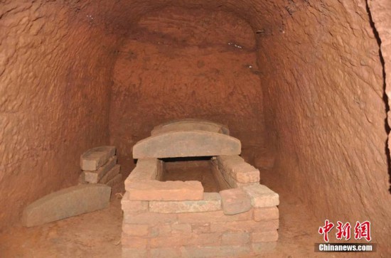 В провинции Сычуань были обнаружены свыше 20 древних могил древнего государства Чэнхань