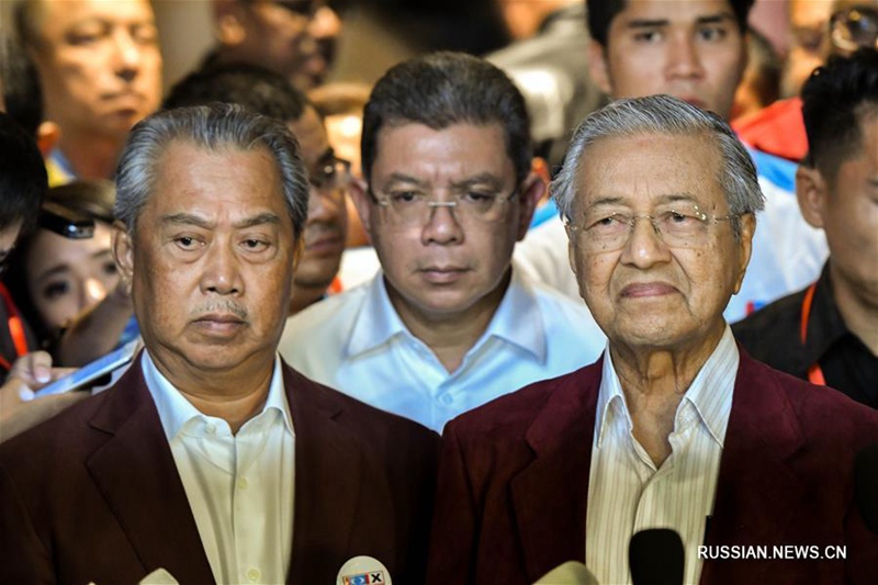 В Малайзии оппозиция впервые за 60 лет победила на выборах в парламент