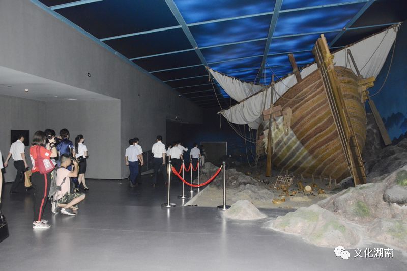 Выставка реликвий с корабля «Бату-Хитам» проходит в музее города Чанша
