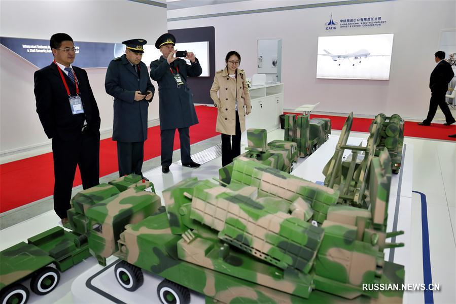 В Астане открылась Международная выставка вооружений и военно-технического имущества KADEX-2018