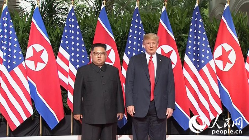 Верховный лидер КНДР и президент США впервые в истории встретились в Сингапуре