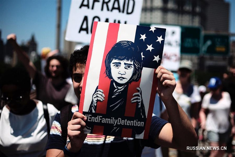 В США прошли более 700 демонстраций против миграционной политики
