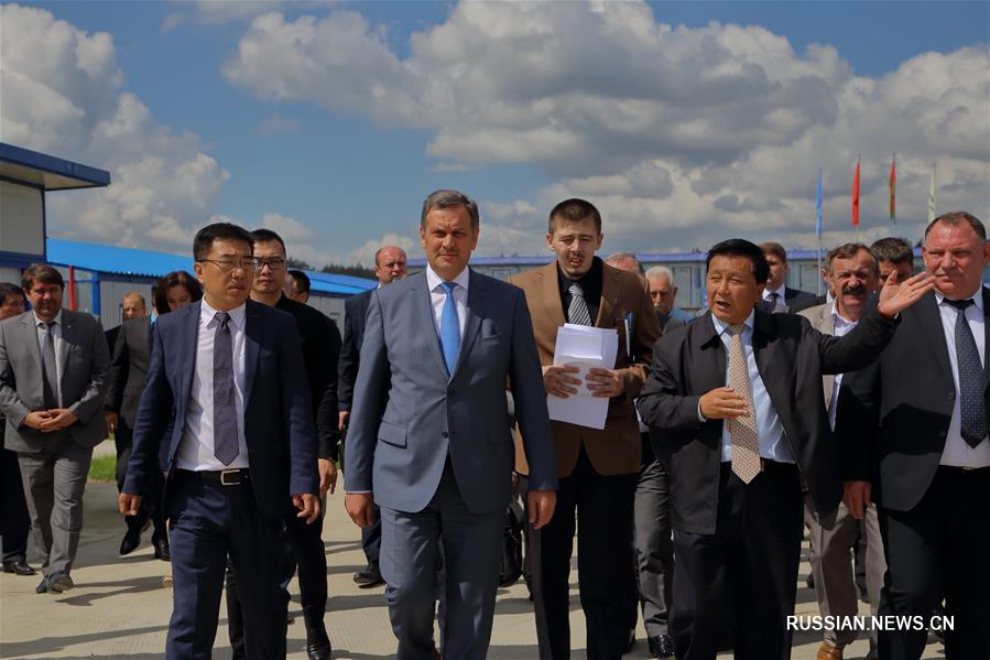 В китайско-белорусском индустриальном парке "Великий камень" открылись строительный городок и отделение "АСБ Беларусбанк"