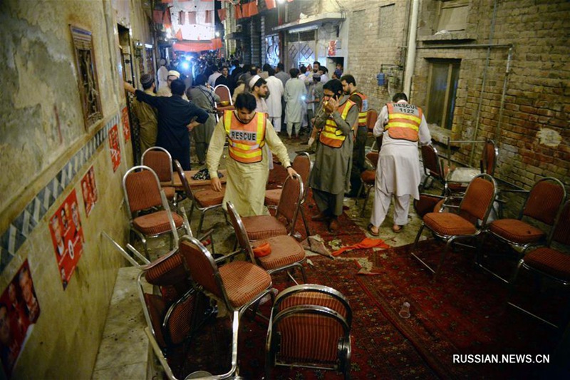 13 человек погибли, еще 47 ранены в результате взрыва на северо-западе Пакистана