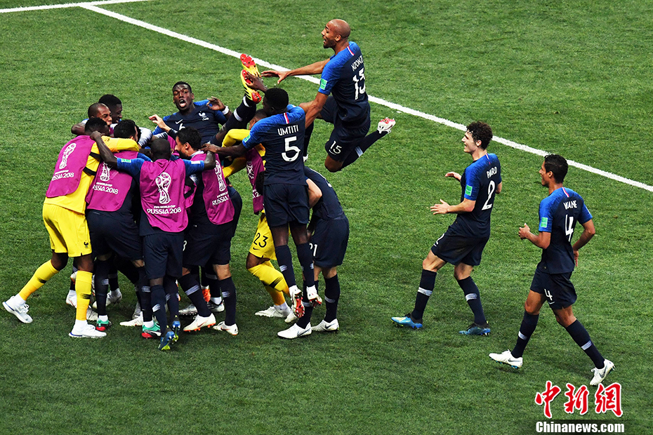 Сборная Франции второй раз в истории стала чемпионом мира по футболу
