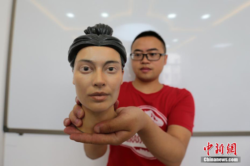 В китайском вузе воспроизводятся образы древних людей при помощи технологии 3D