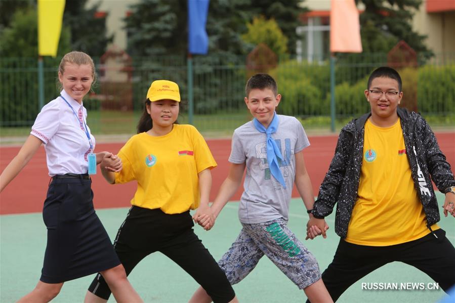 В Беларуси отдыхают китайские дети