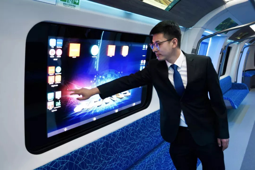 Китайская компания продемонстрировала вагон метро из углепластика