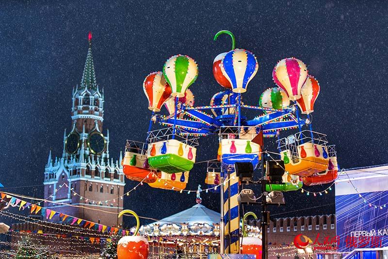 На Красной площади в Москве открылась Новогодняя ярмарка «ГУМ»