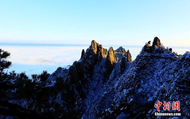 Горы Саньциншань после снегопада
