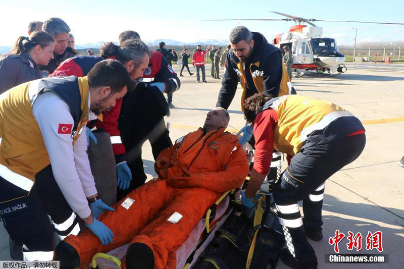 6 человек погибли при крушении судна в Черном море у берегов Турции