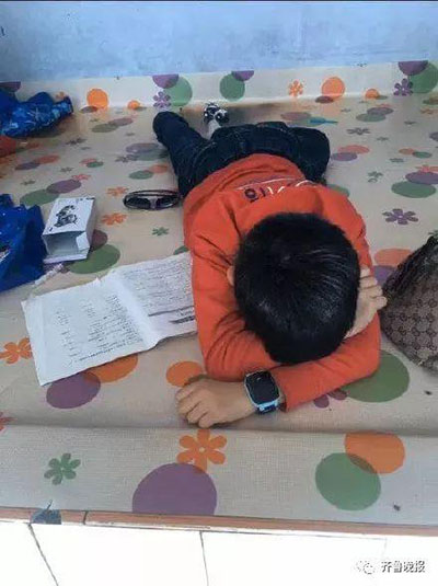 В Китае нашли «самого несчастного» школьника