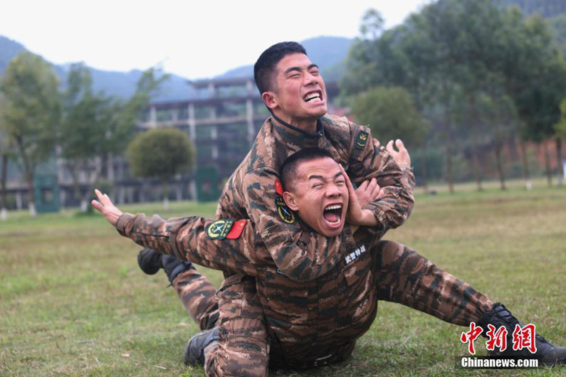 Тренировки солдат в Гуанси