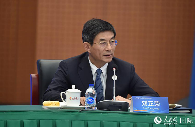 В Пекине прошло первое заседание Совета Информационной сети «Один пояс, один путь»