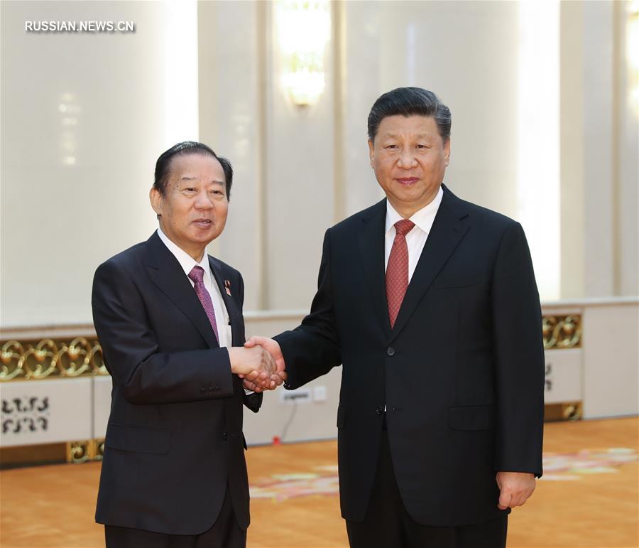 Си Цзиньпин встретился со спецпосланником премьер-министра Японии Тосихиро Никаем