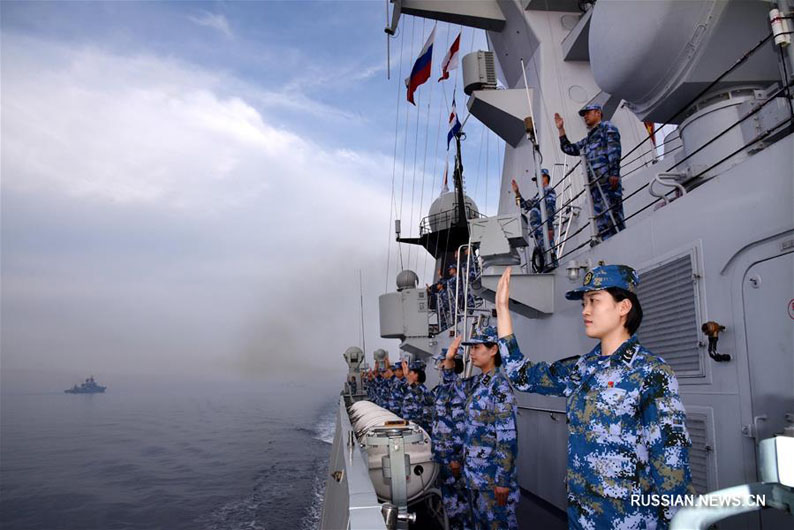 В Циндао завершились китайско-российские военно-морские учения "Морское взаимодействие-2019"