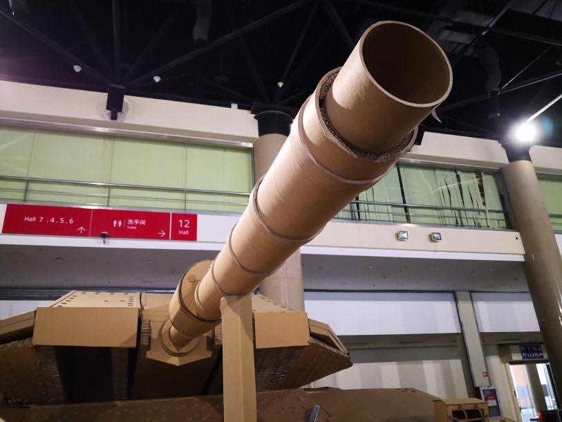 Любитель военной техники за 48 дней создал бумажный танк «Меркава»