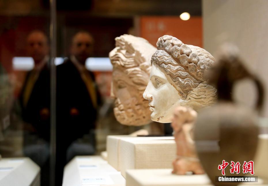 В Национальном музее Китая открылась выставка «Величественная красота Азии»