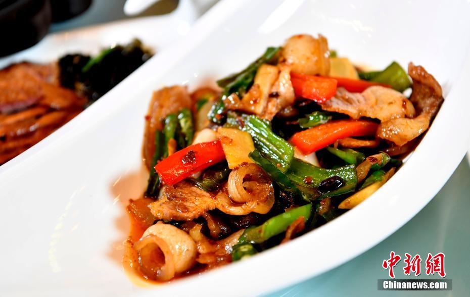 Азиатский кулинарный фестиваль открылся в Чэнду