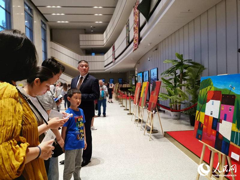 В Пекине прошла церемония открытия Дней культуры Таджикистана