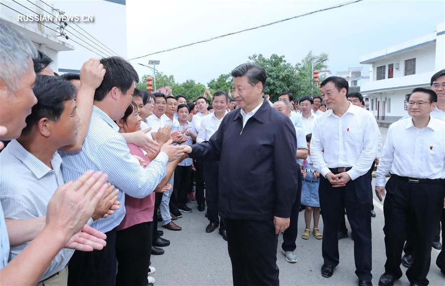 Си Цзиньпин посетил с инспекцией старую революционную базу в провинции Цзянси