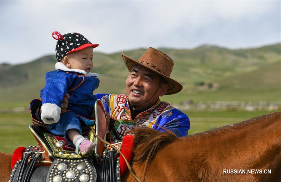 Кочевая жизнь скотоводов в степях Внутренней Монголии