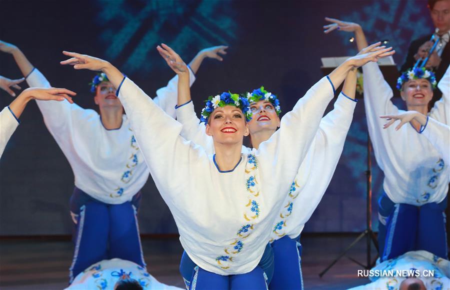 В Беларуси торжественно открылся XXVIII Международный фестиваль искусств "Славянский базар в Витебске"