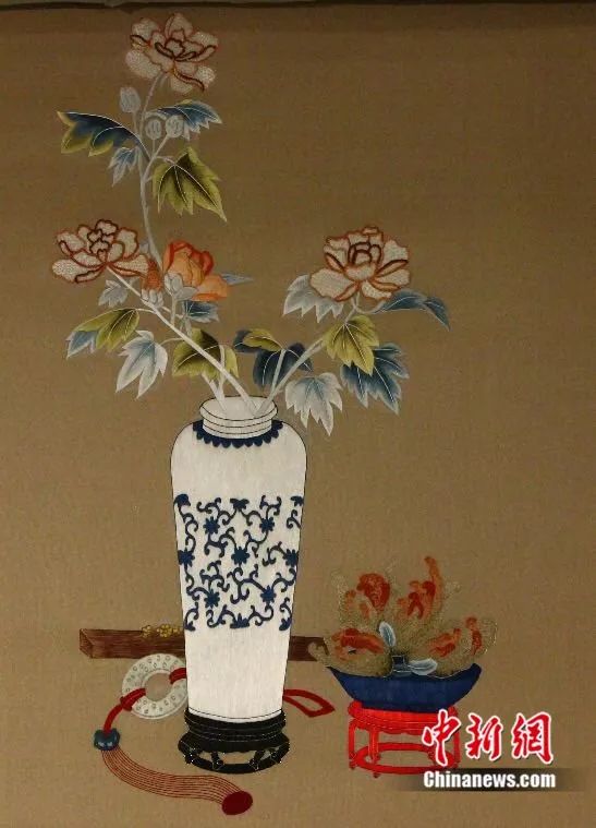 Изящная вышивка китайской мастерицы Хэ Сяося
