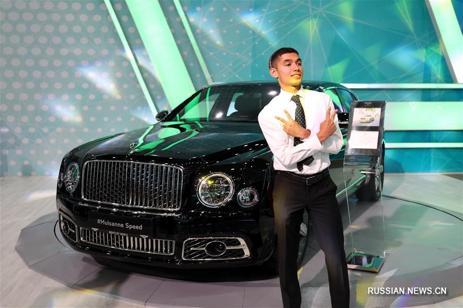 В Туркменистане открылась международная автомобильная выставка Turkmen Sahrasy 2019